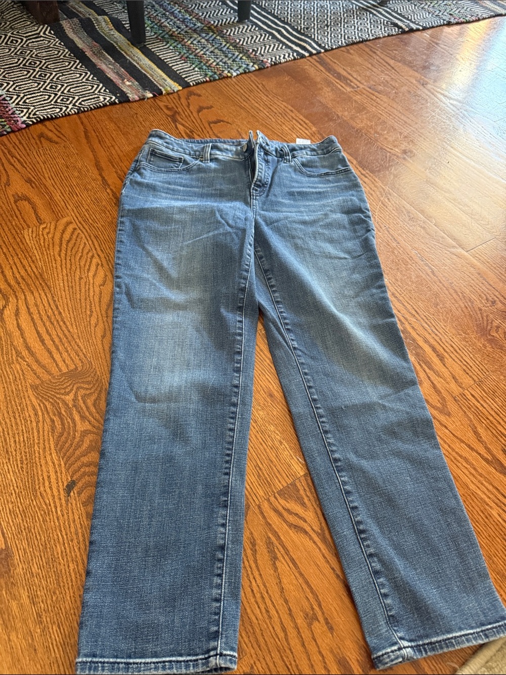 Chico's Women's Straight-Leg Jeans in Medium Blue Wash
